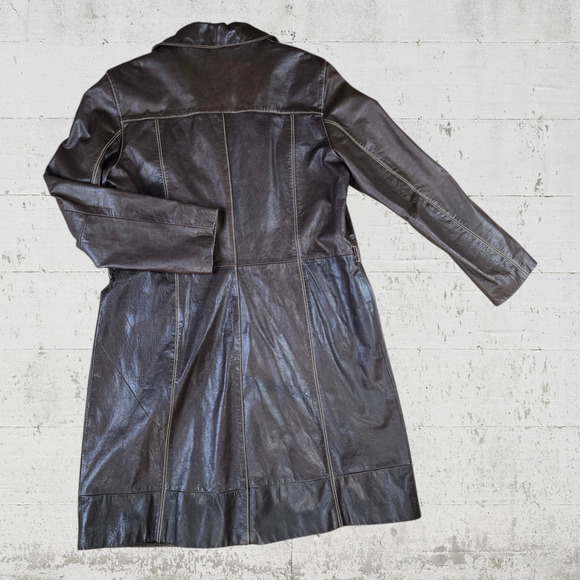 Women's Brown Leather Jacket - Picture 12 of 12